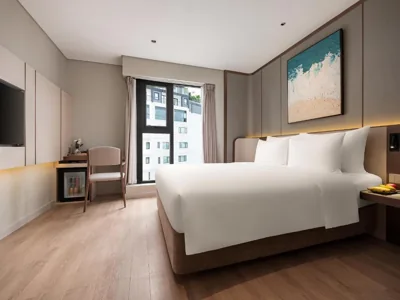Executive-Doppelzimmer mit Blick auf die Altstadt — Classyc Hotel Hang Thung